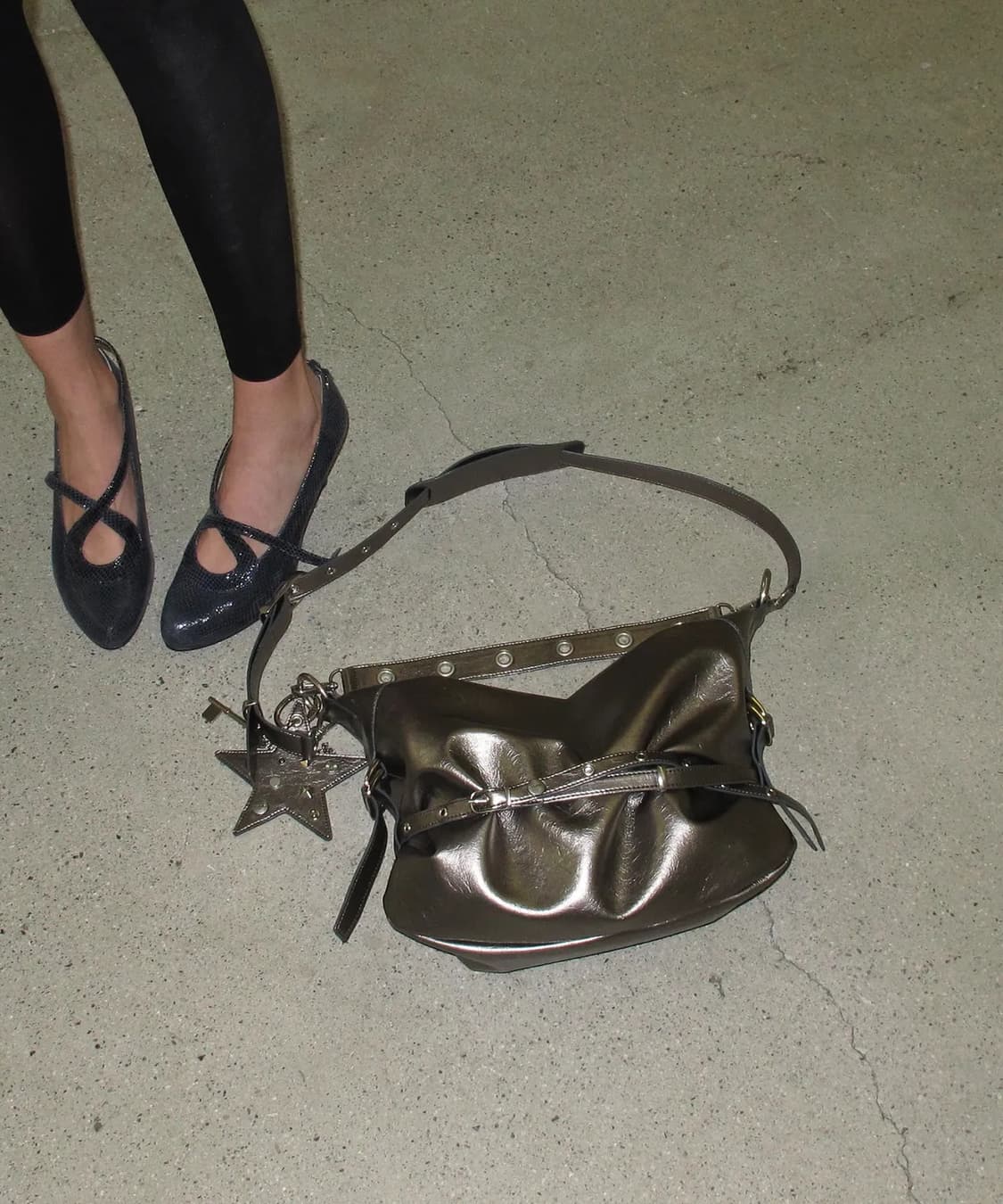 [원가 21.7] 여밈 slouchy bag metal 상품이미지3