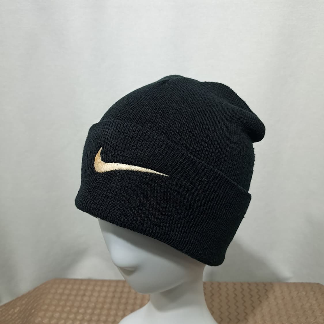 대만판 나이키 90s 블랙 & 골드 스우시 자수 아크릴 비니 P2013 상품이미지2