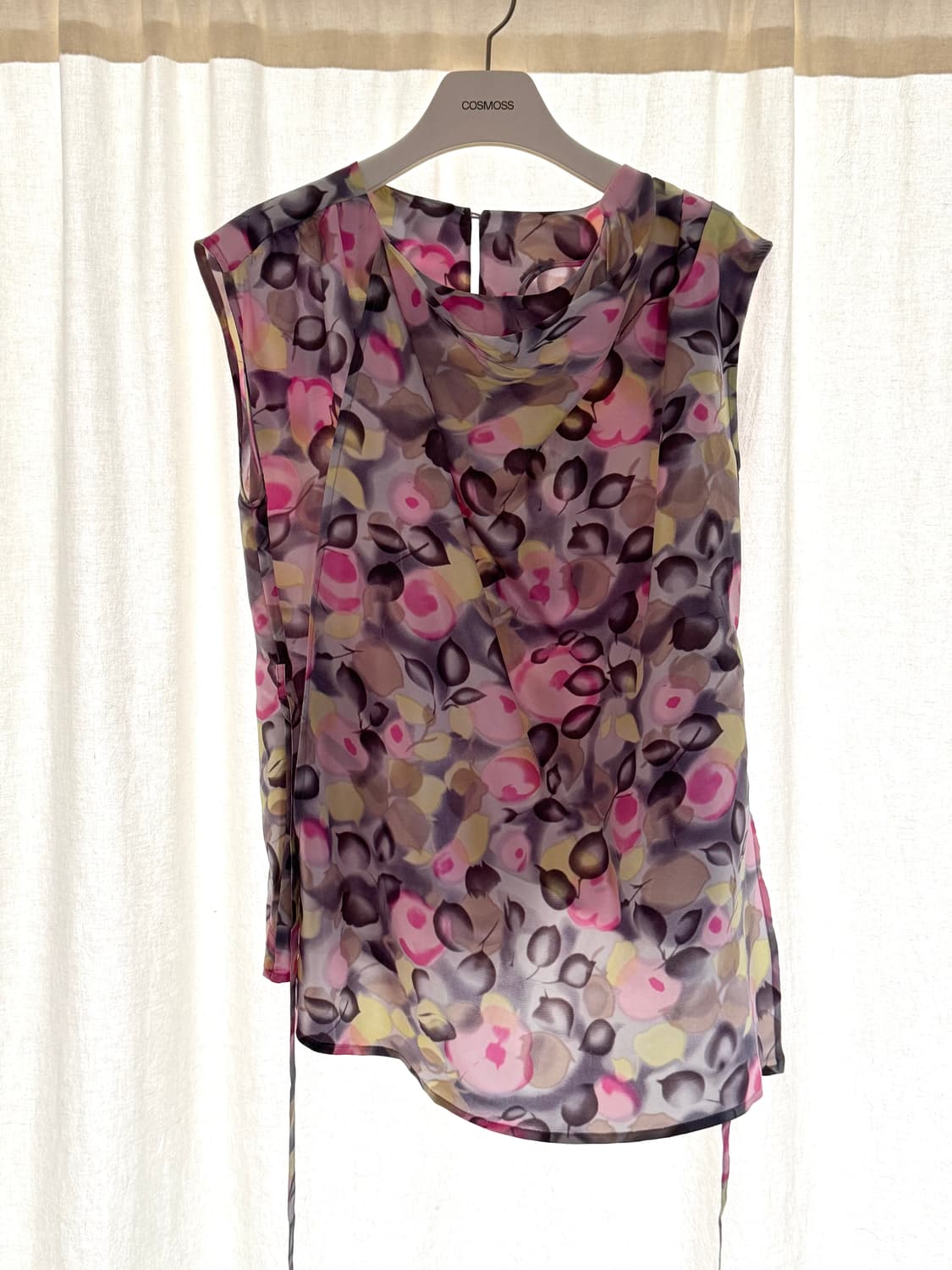 COSMOSS DRAPED STRAP BLOUSE (PRINT) 상품이미지4