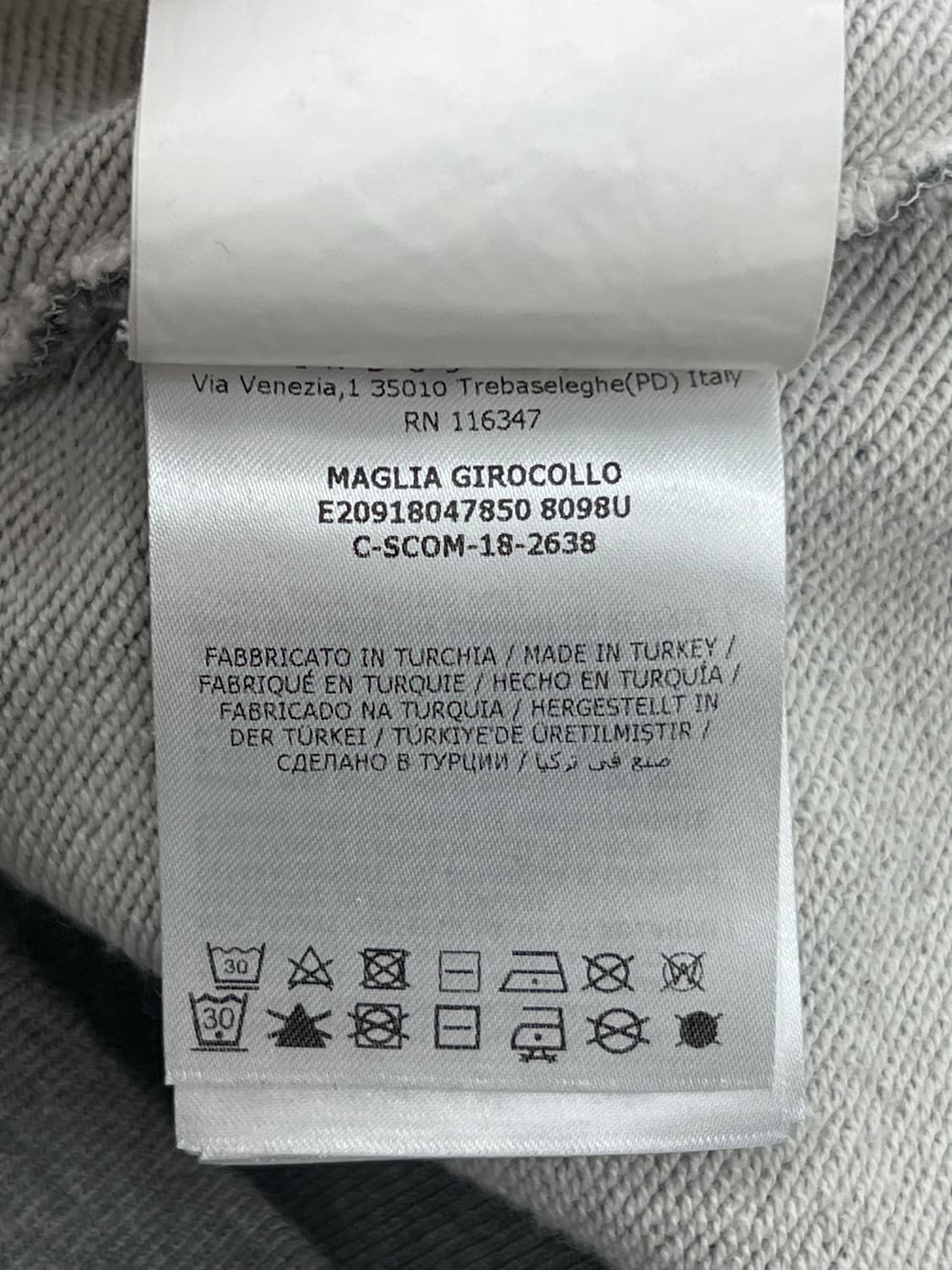 몽클레어 와펜 빅로고 그레이 맨투맨 상품이미지10