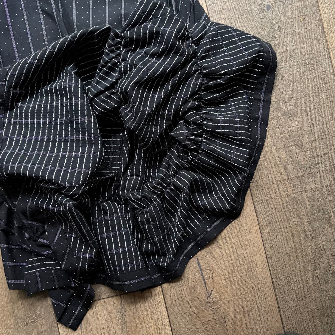 Dot Stripe Asymmetry Shirring Skirt 상품이미지6