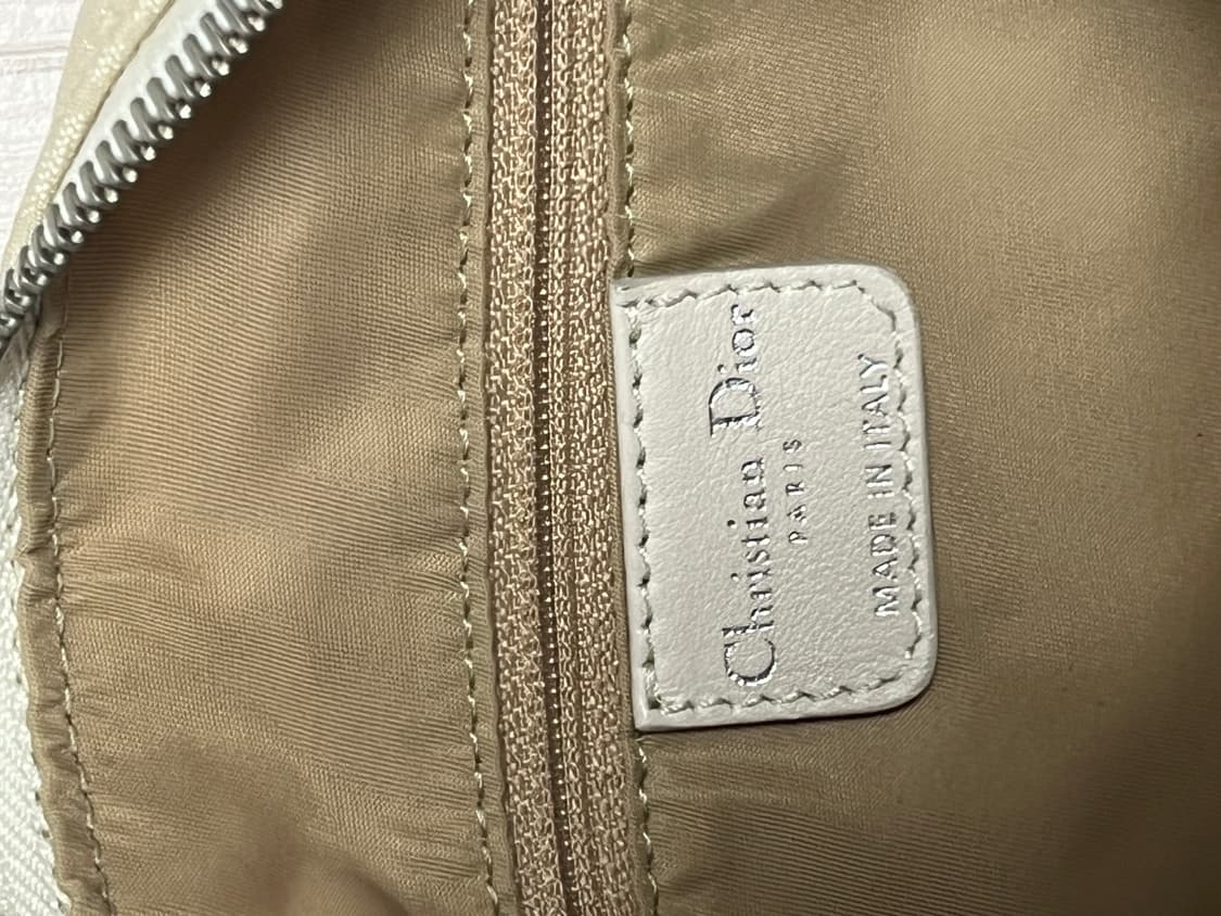 정품) 크리스찬디올 아이보리 숄더백  상품이미지9