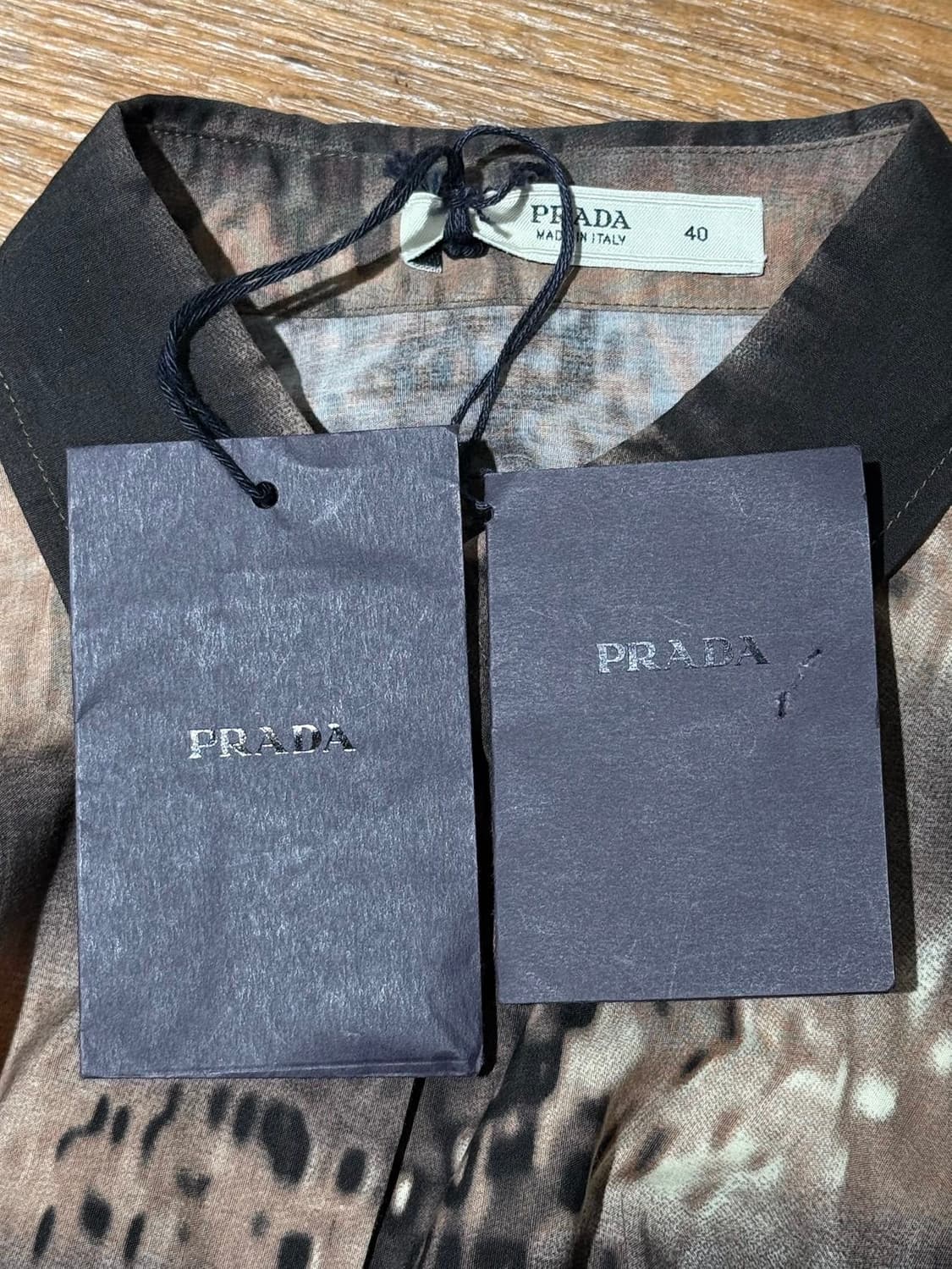 프라다 브라운 패턴 프린팅 슬림핏 셔츠 상품이미지7