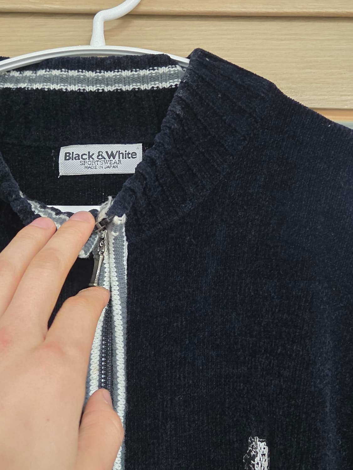 블랙앤화이트 울 니트 집업 상품이미지2