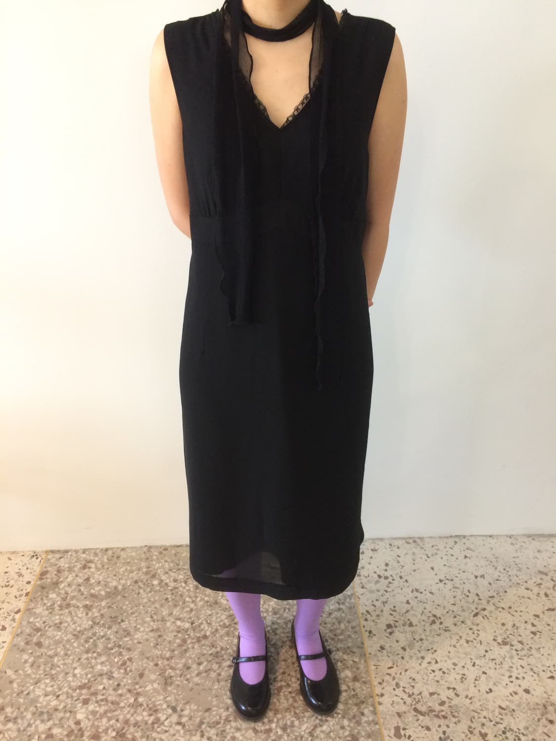 브이넥 블랙 원피스 상품이미지3