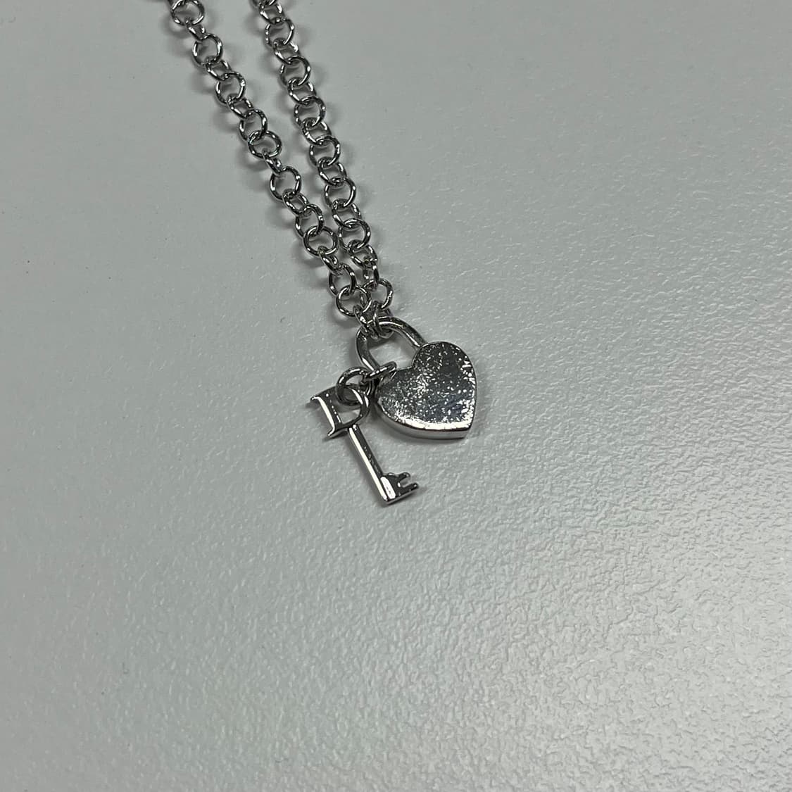 디올 하트 태그키 목걸이 상품이미지7