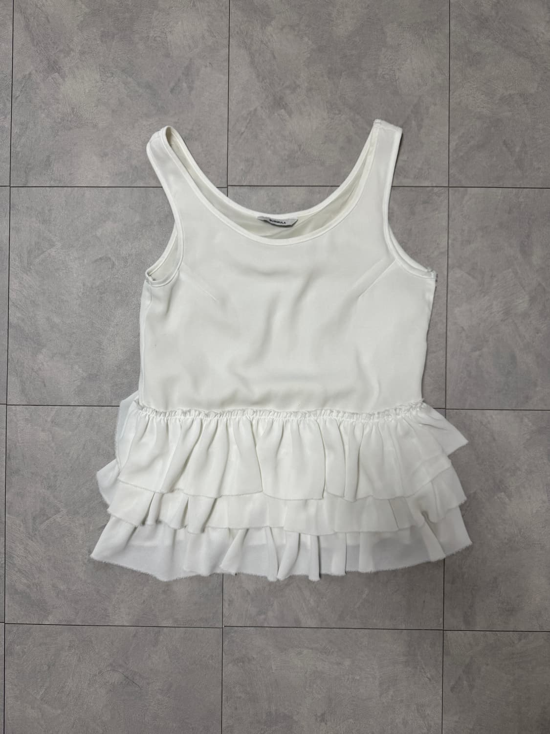 버뮬라 FRILL SLEEVELESS TOP 상품이미지1