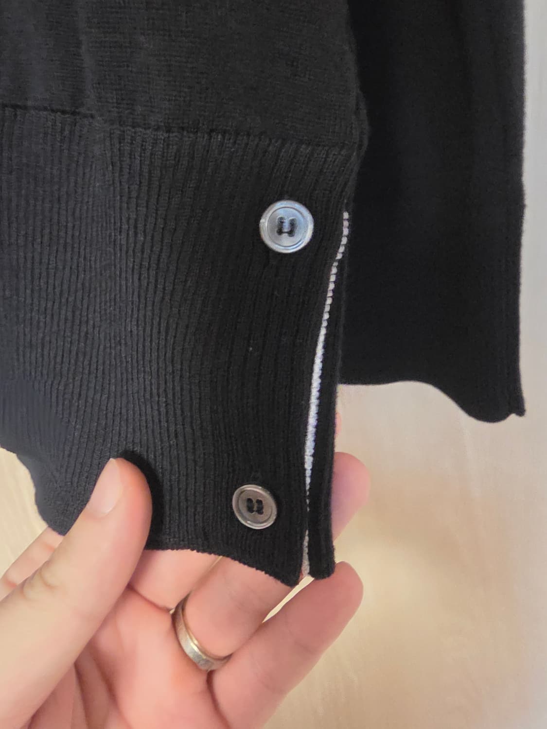 [24/3사이즈] 톰브라운 메리노울 가디건 네이비 상품이미지5