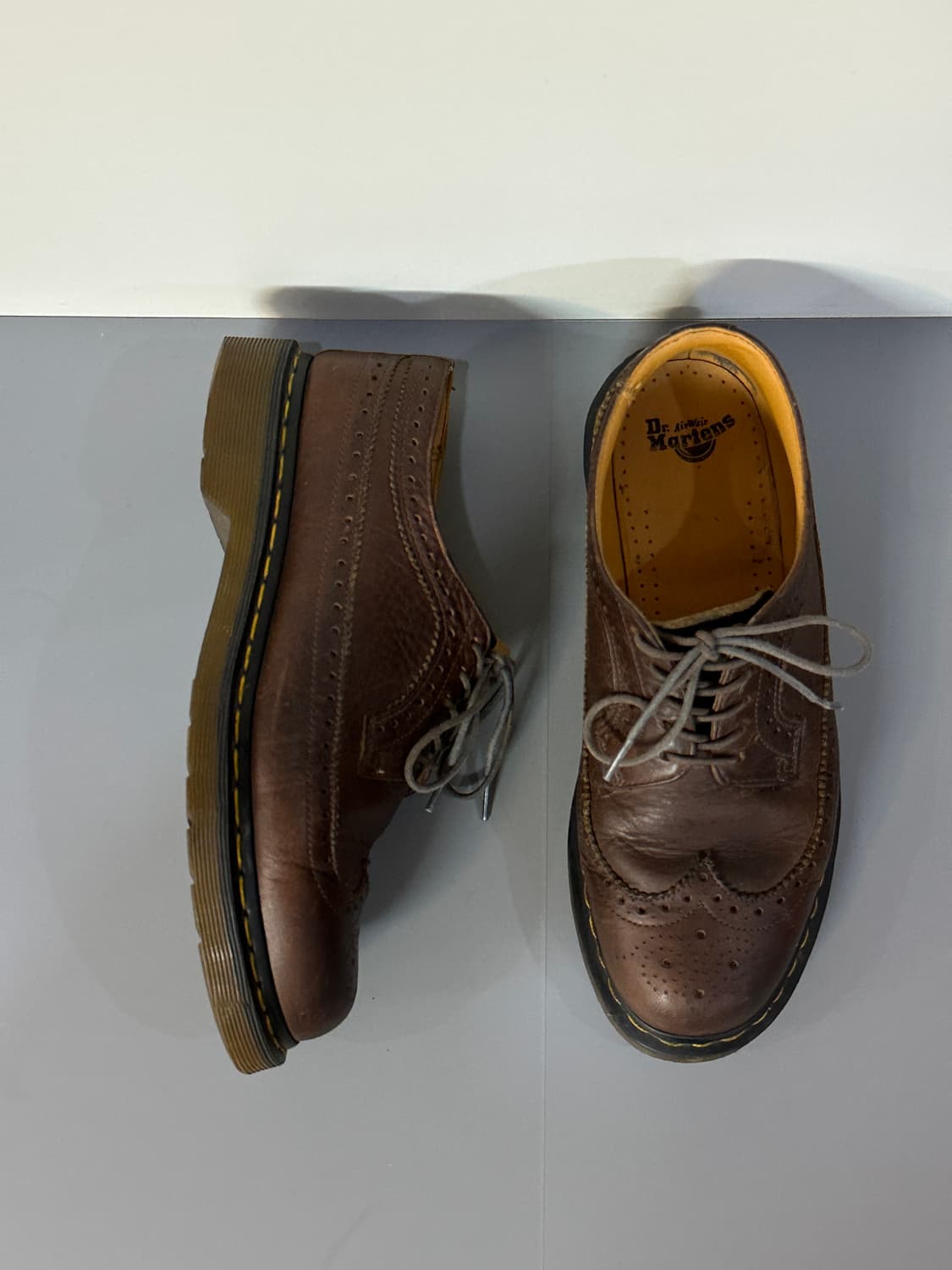 닥터마틴 브라운 윙팁 로퍼 슈즈 상품이미지1