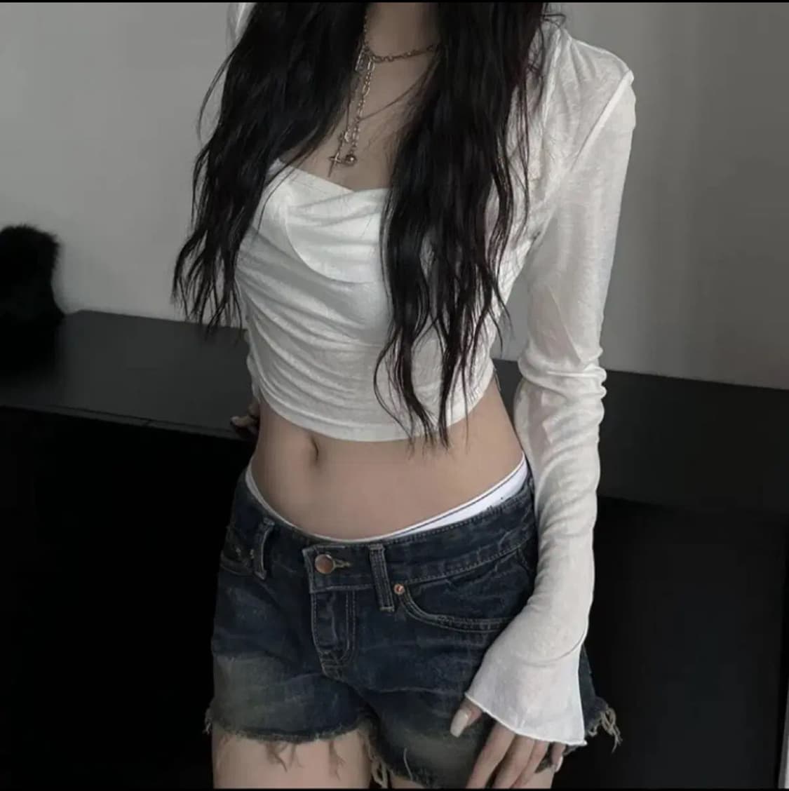 긴팔 후드 크롭티 상품이미지3