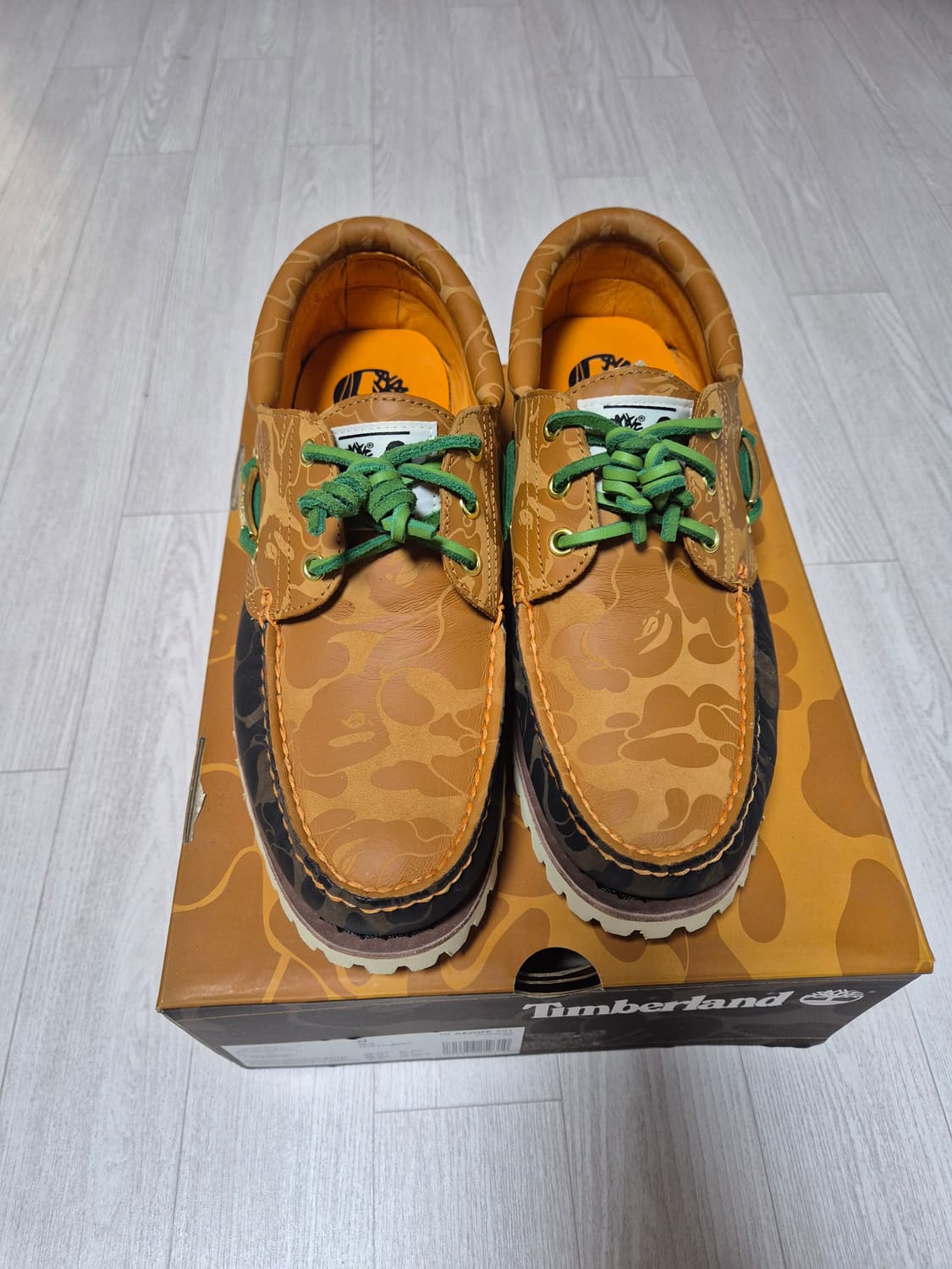 티븜버X베이프 콜라보 보트슈즈 270 사이즈 새상품! 상품이미지2