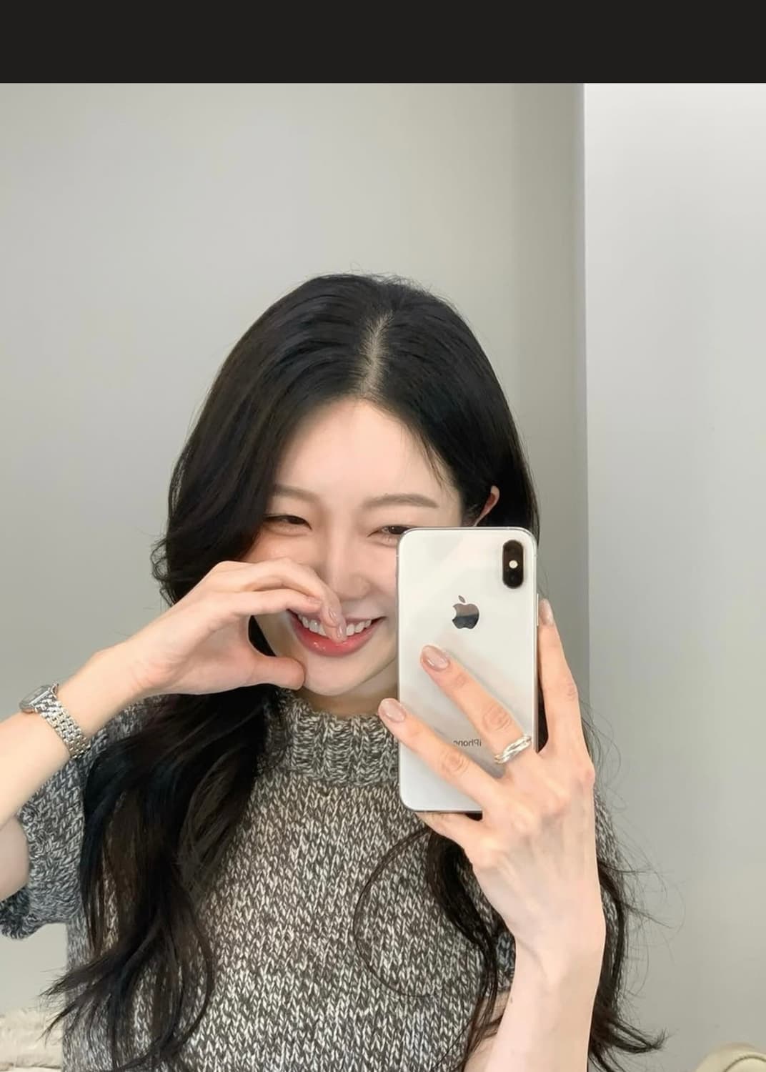 더바넷 하프 터틀넥 니트 검정 상품이미지2