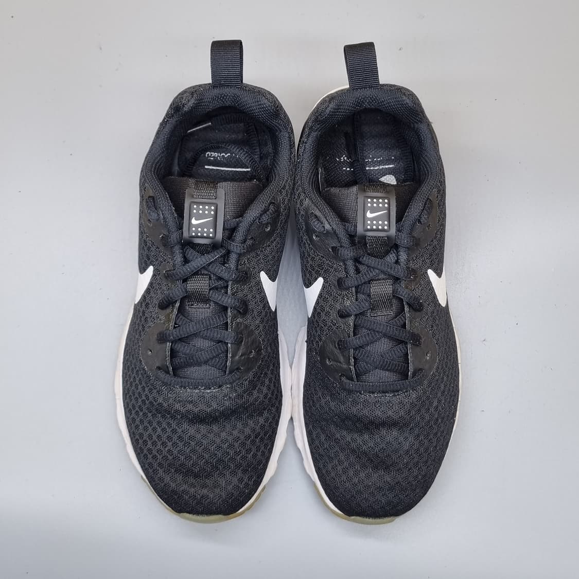 나이키 에어맥스 모션2 운동화245 상품이미지2