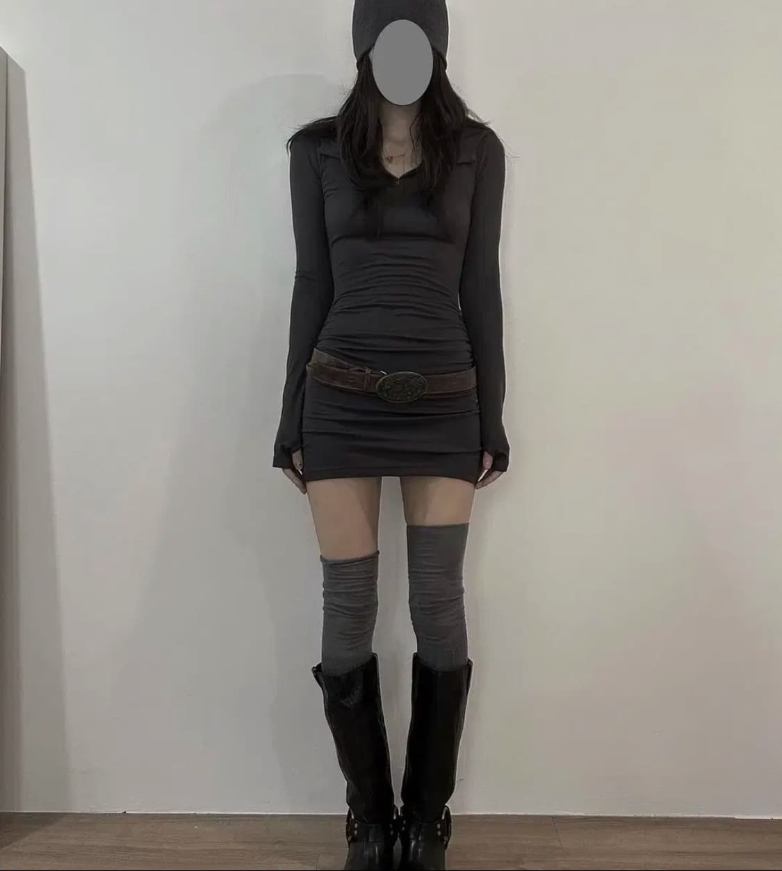 보헤미안서울 HOODED MINI DRESS, CHARCOAL 상품이미지1