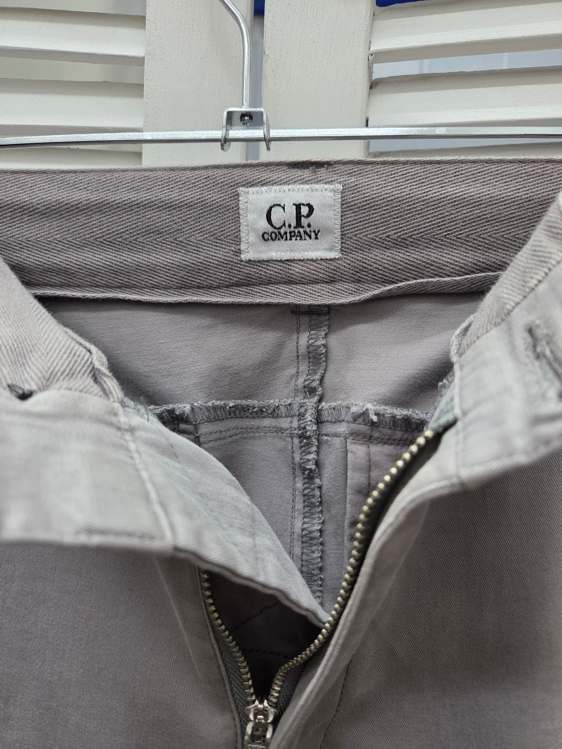 씨피컴퍼니 고글 와펜 카고 팬츠 상품이미지4