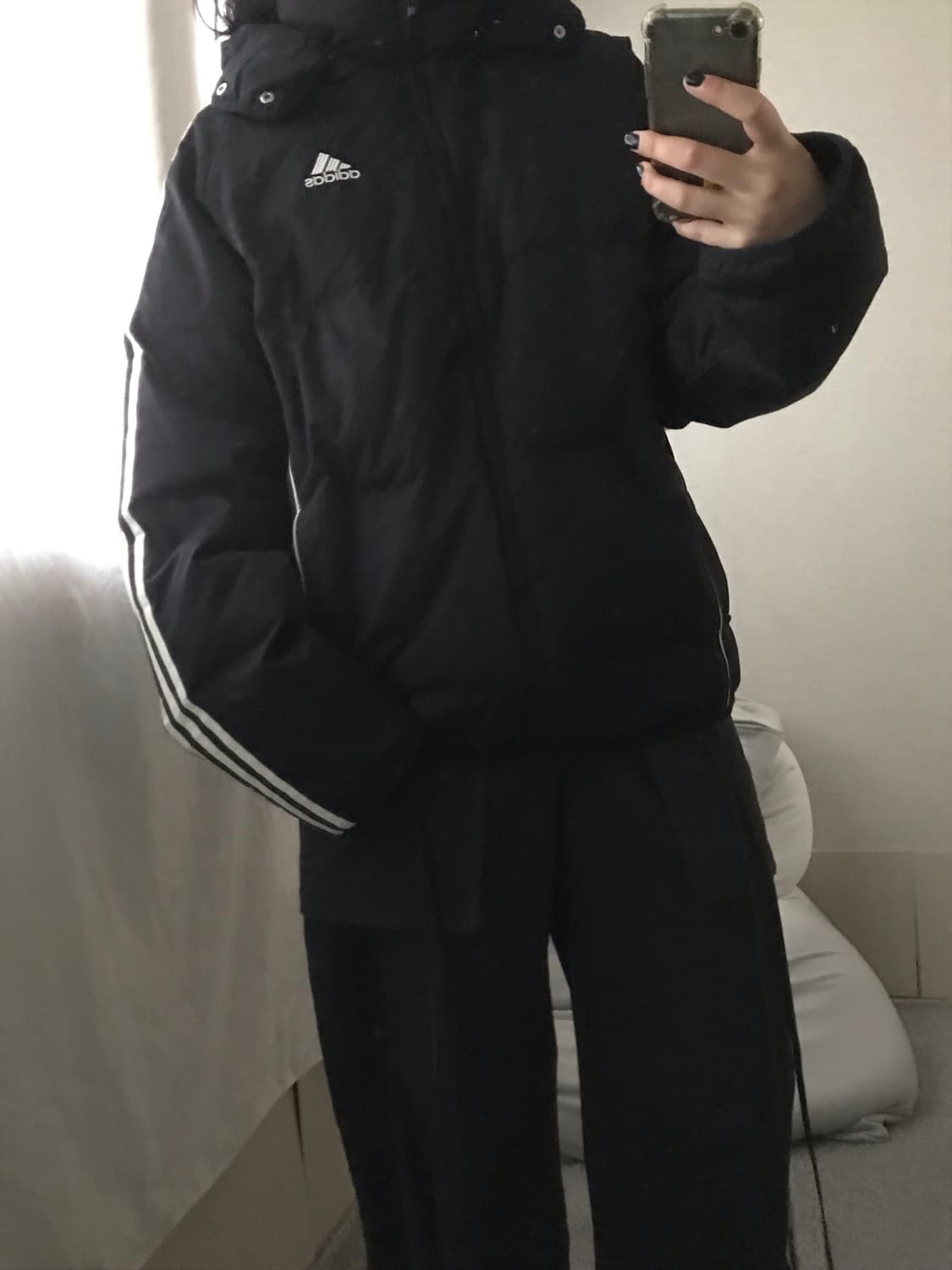 아디다스 00s 검흰 후드 패딩 상품이미지5