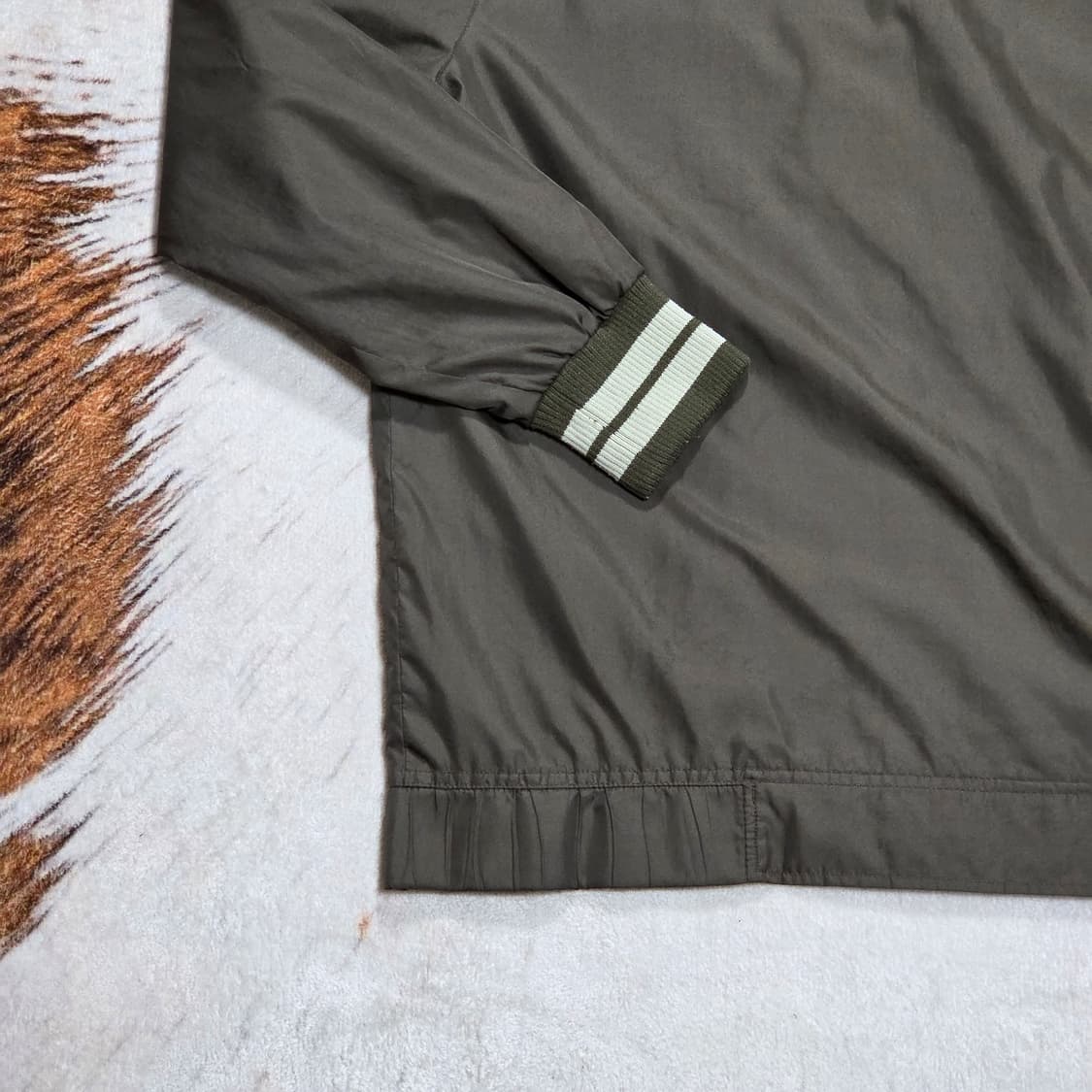 GIA 배색 바람막이 트랙탑 상품이미지6