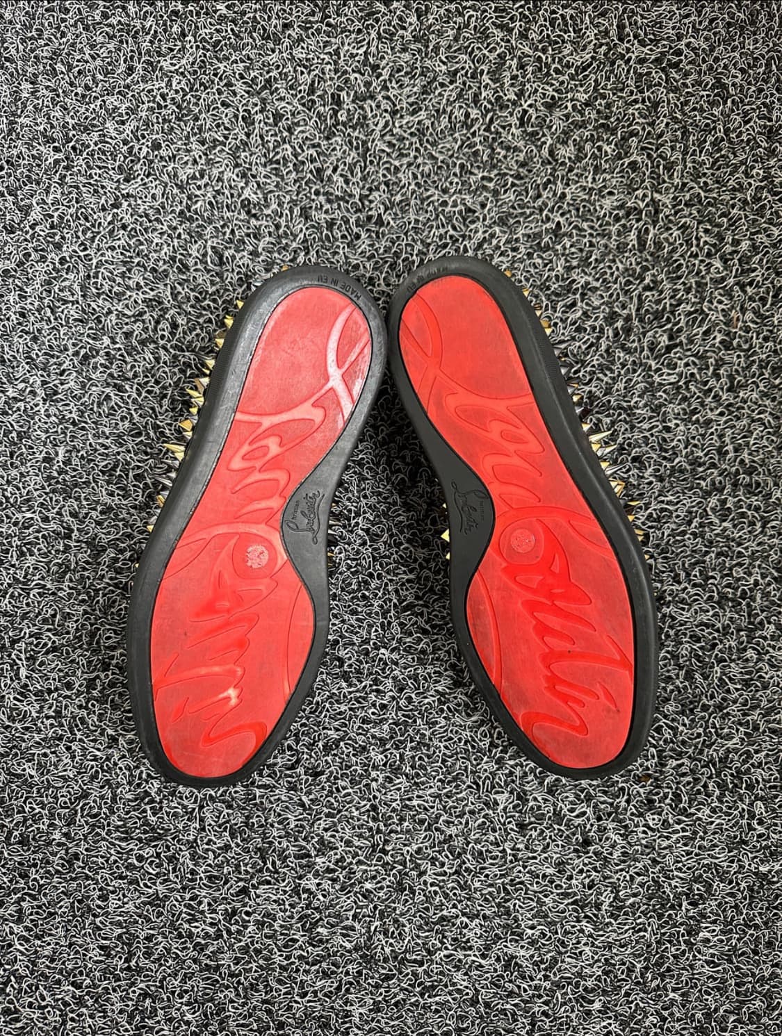 크리스찬 루부탱 스터드 로퍼 블랙 상품이미지7