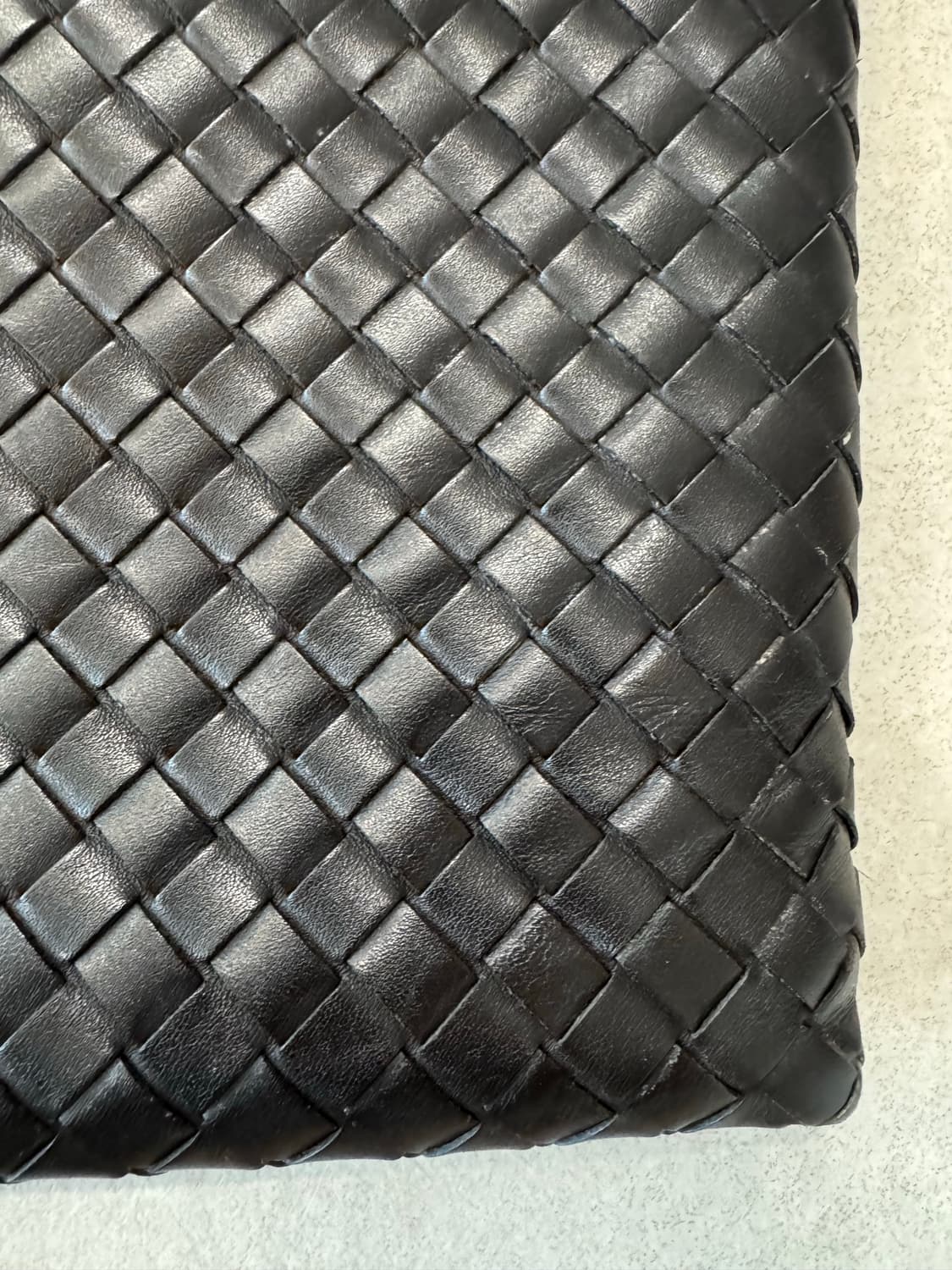 보테가베네타 남성 크로스백 상품이미지3