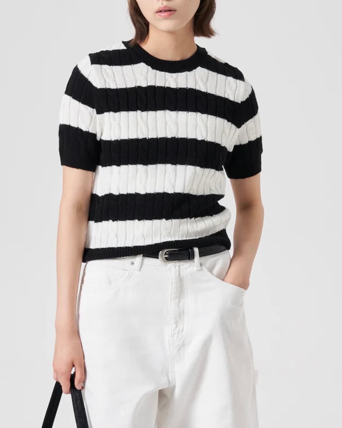 에잇세컨즈 반팔 니트 상품이미지1