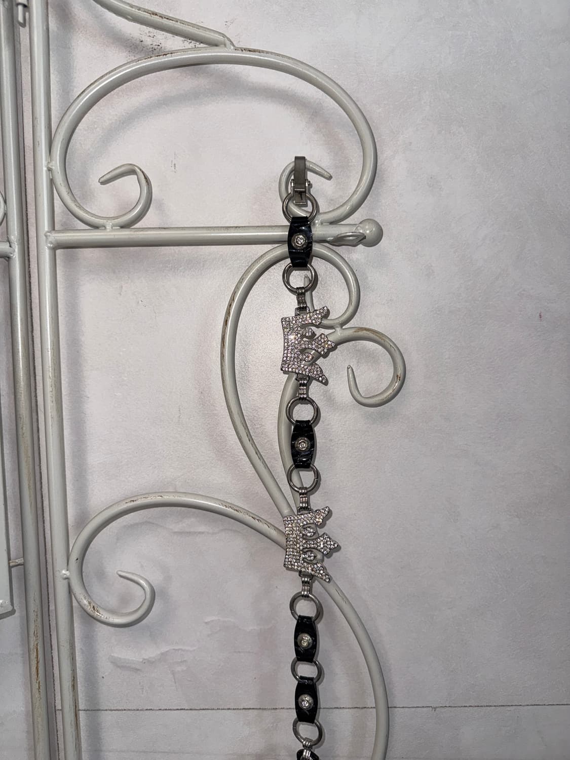 Black cubic crown stud chain belt 상품이미지4