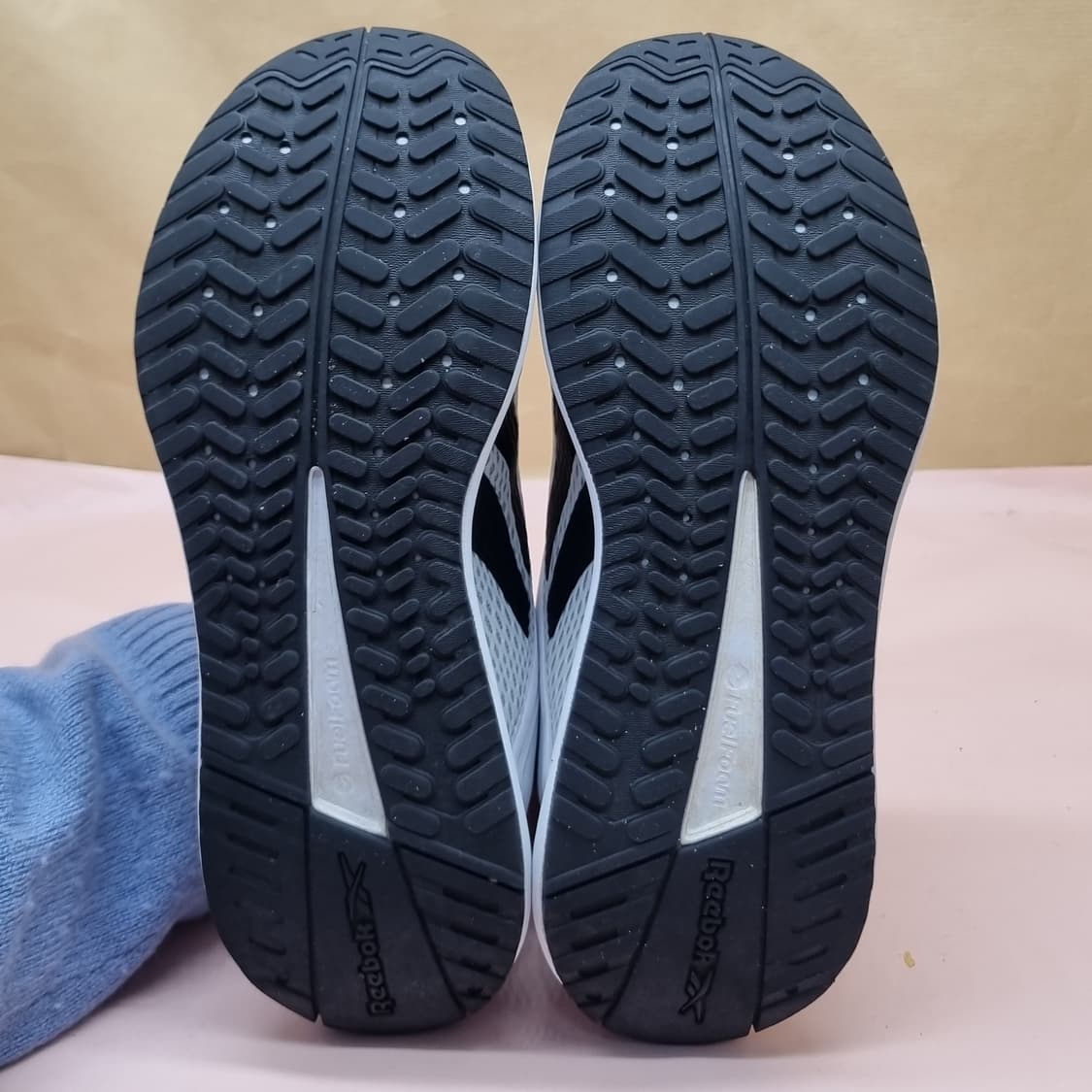 리복 에너젠 런 여성런닝화235  상품이미지3