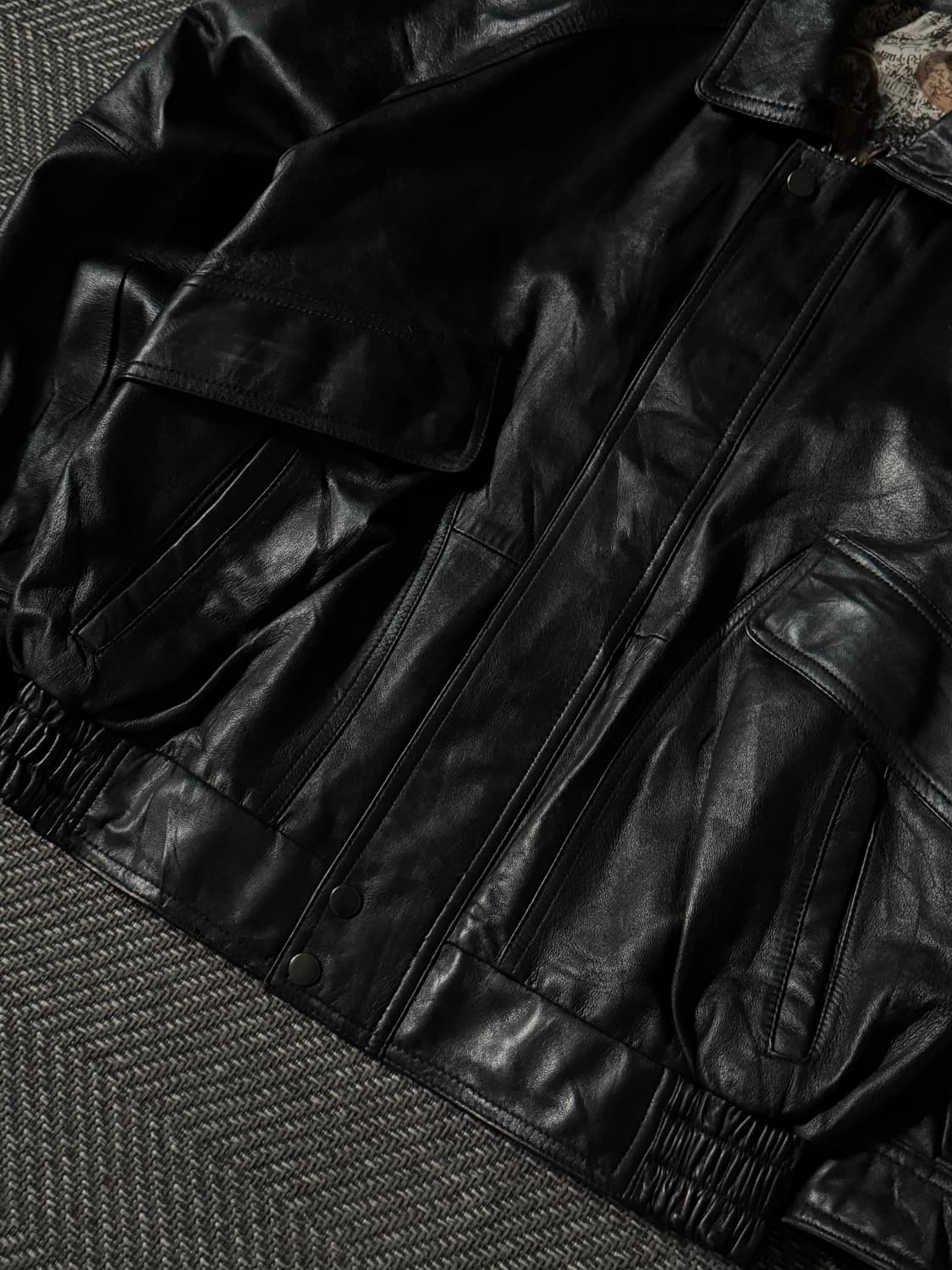 90s 블랙 쉽스킨 빈티지 봄버 레더 자켓 (100-105) 상품이미지3