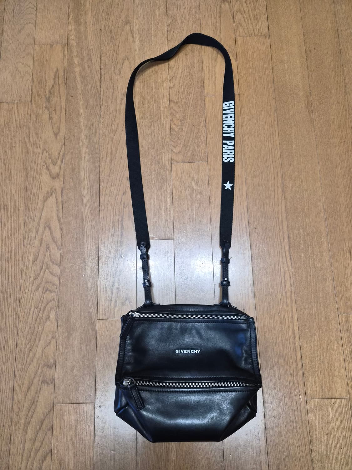 (정품) 지방시 판도라 크로스백 미니 (명품 여자 가방 숄더백) 상품이미지1