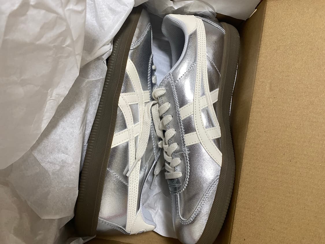 오니츠카타이거 토쿠텐 실버 250 팝니다 상품이미지2