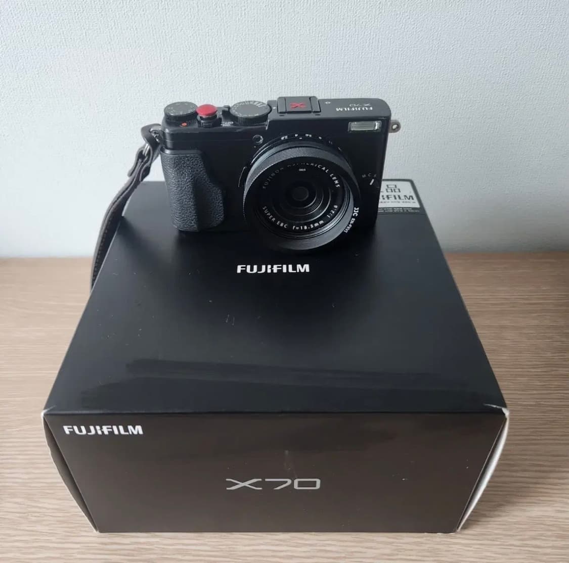 후지필름 x70 상품이미지3