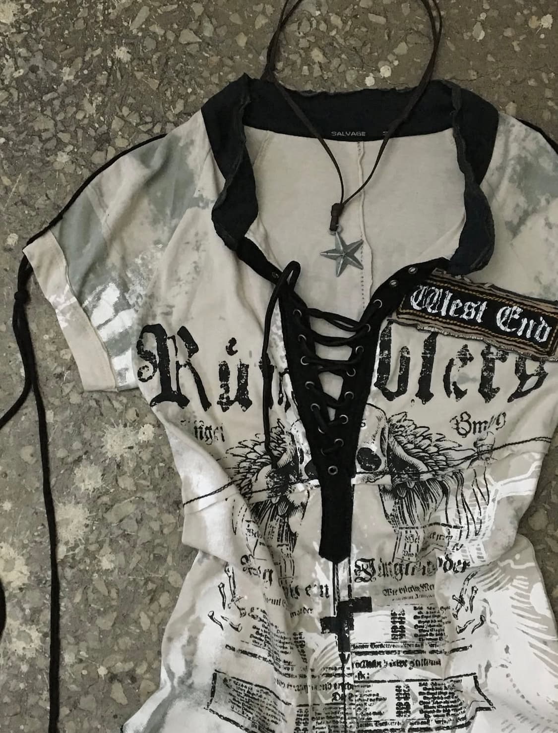 Salvage Rope Detail Lettering Top 상품이미지2