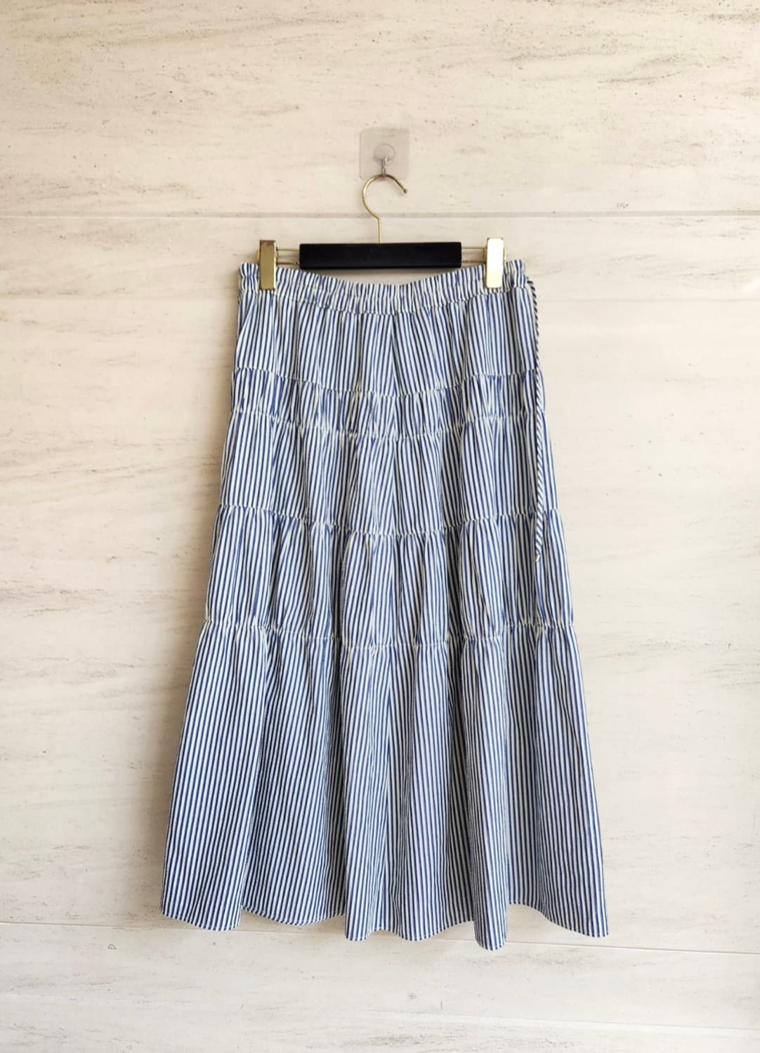 BCBG 25SS 시어서커 티어드 밴딩 스커트 77사이즈 상품이미지6
