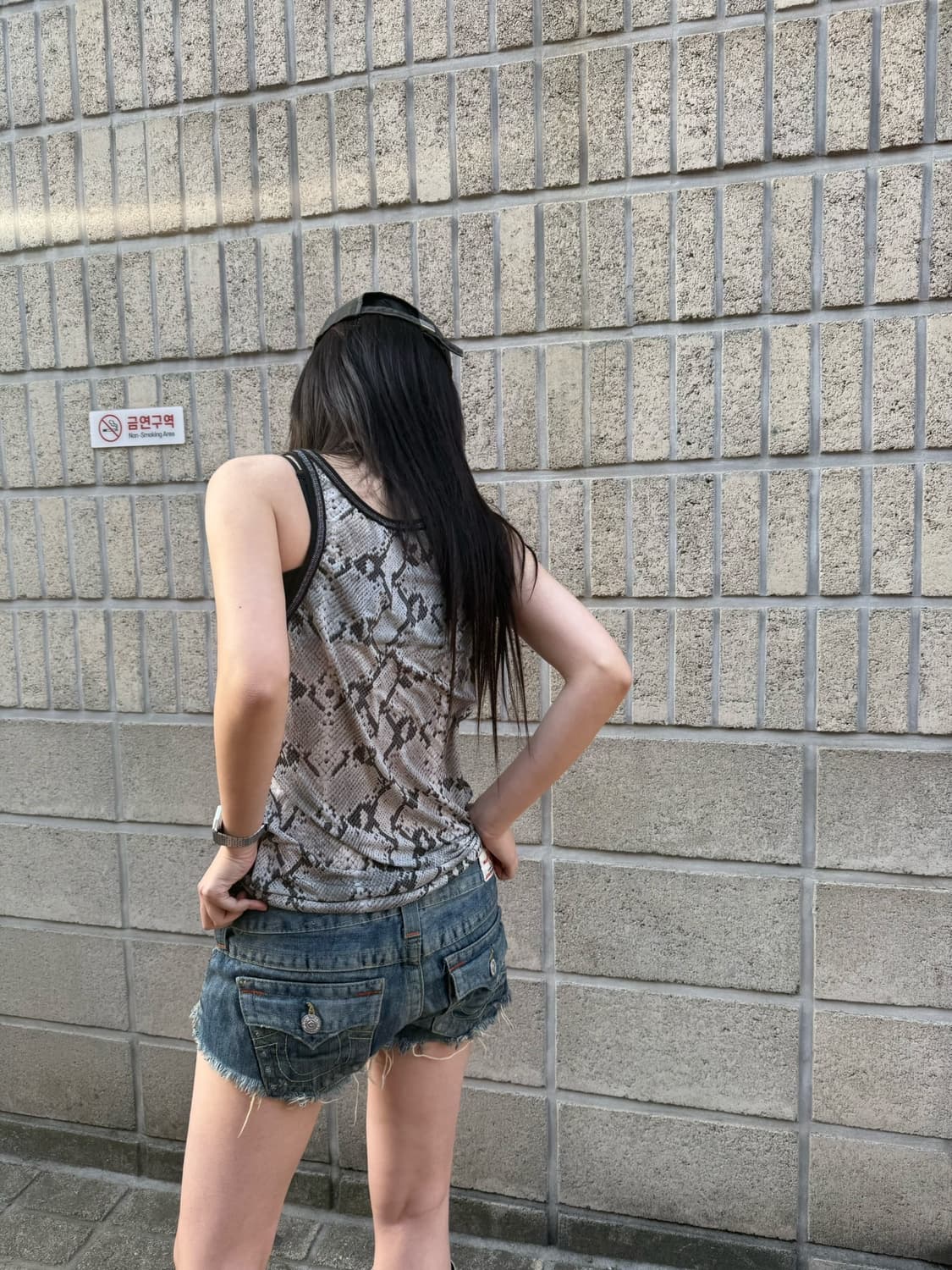 토네이도 마트 파이톤 패턴 매쉬 슬리브리스 상품이미지5