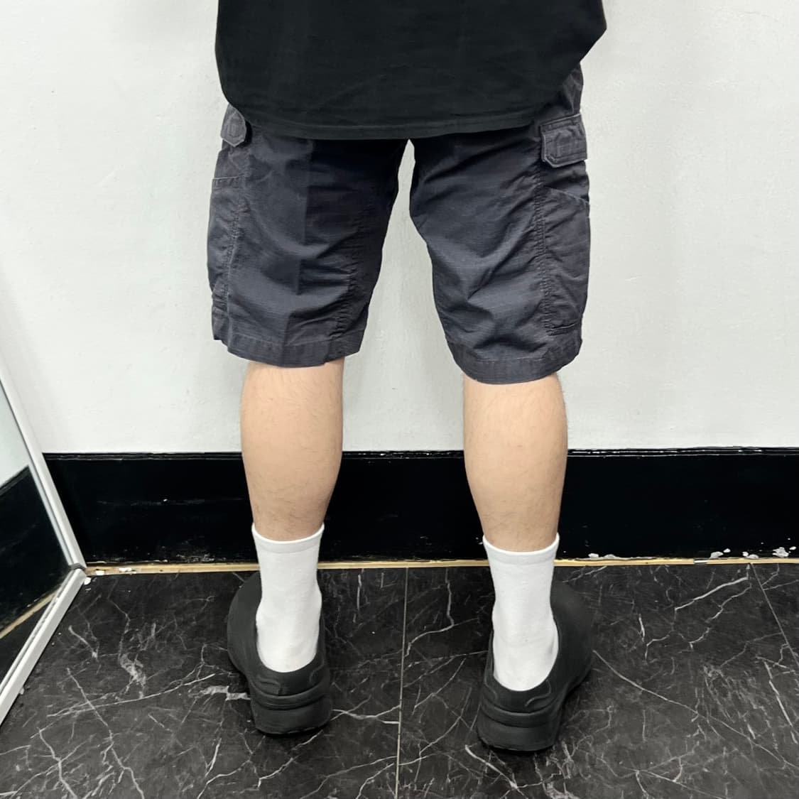 칼하트 릴렉스드 핏 카고 포켓 하프 워크 팬츠 상품이미지3