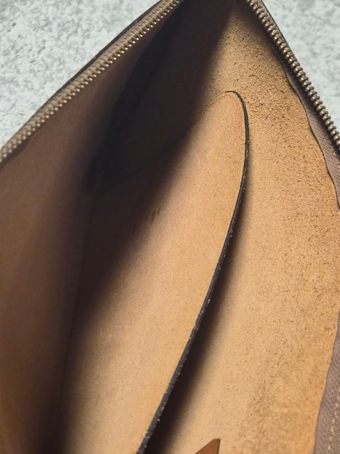 Emporio Armani 빈티지 천연 통가죽 서류 가방 케이스 상품이미지5