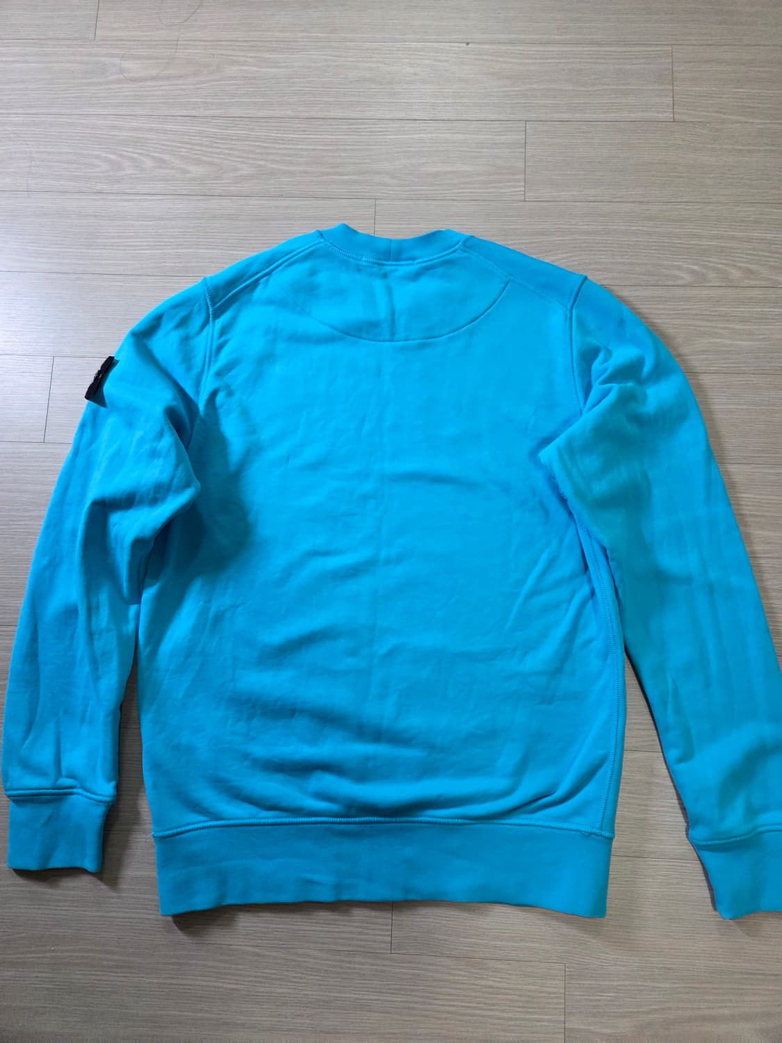 [2회착용] 스톤아일랜드 코튼 맨투맨 스카이 블루 상품이미지2