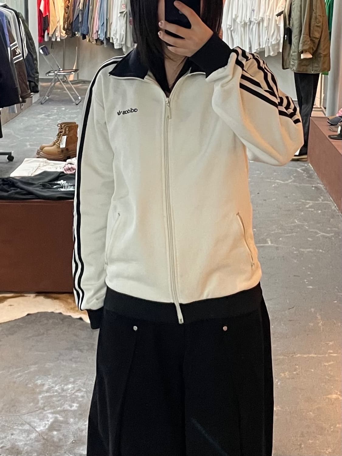 아디다스 오리지널스 베켄바우어 화이트 블랙 트랙탑 져지 H1666 상품이미지1