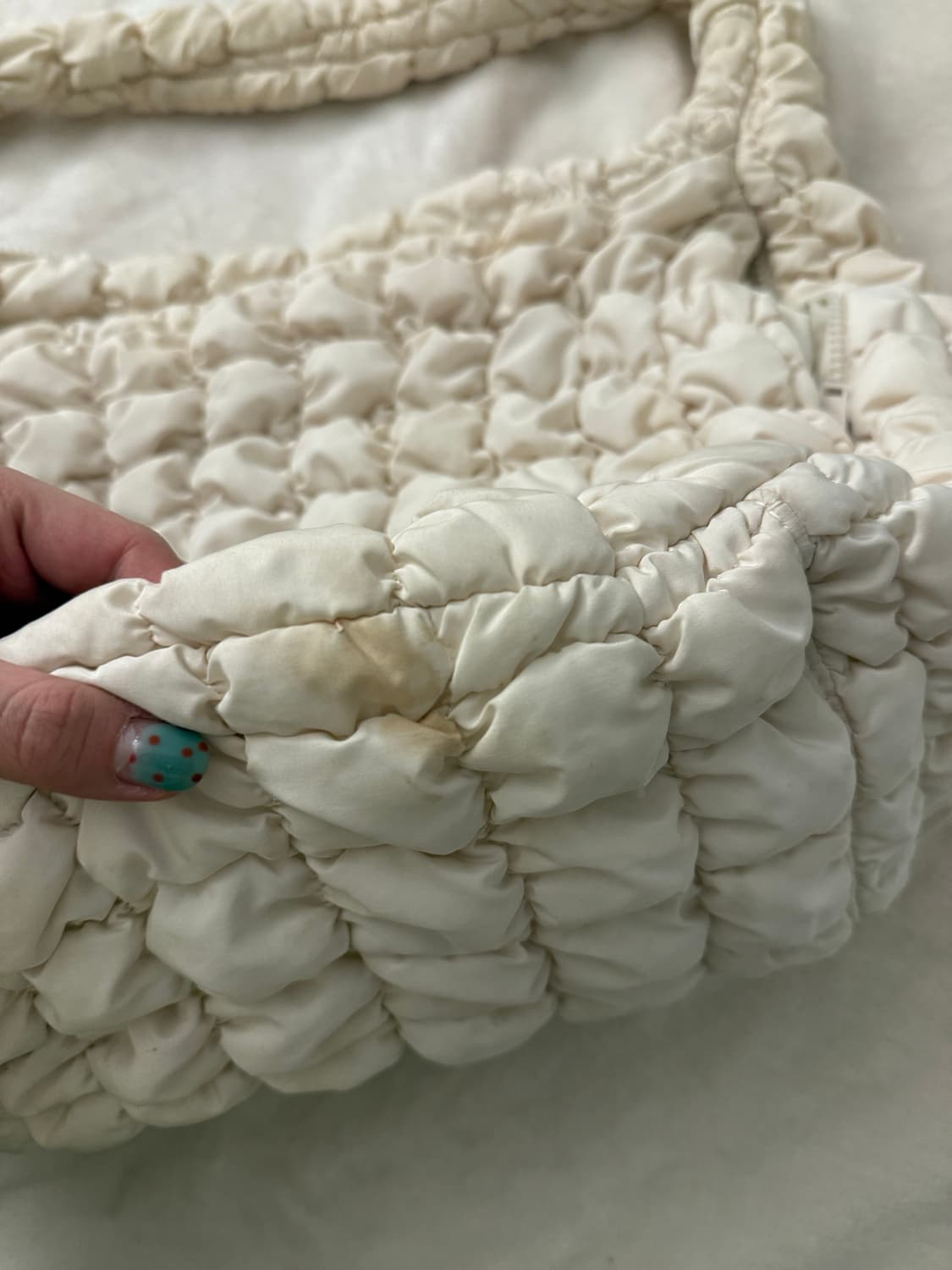 COS 오버사이즈 퀄티드 백 구름백  상품이미지2