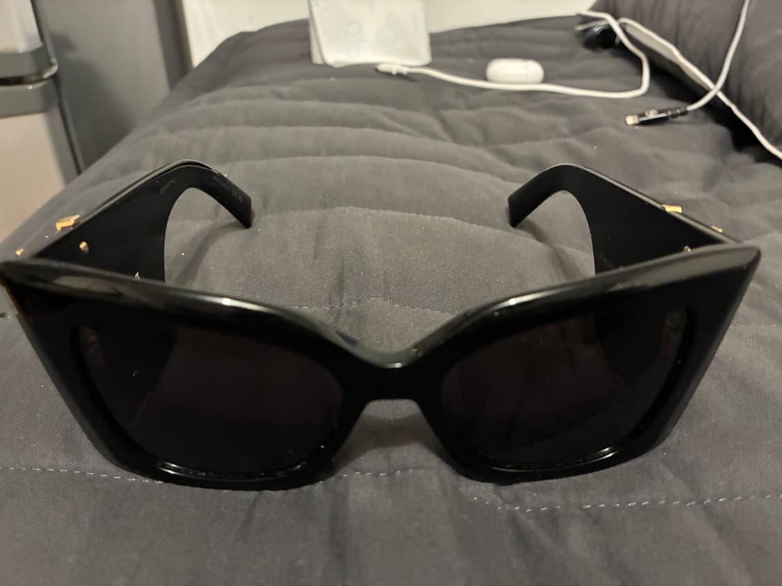 입생로랑 선글라스 상품이미지1