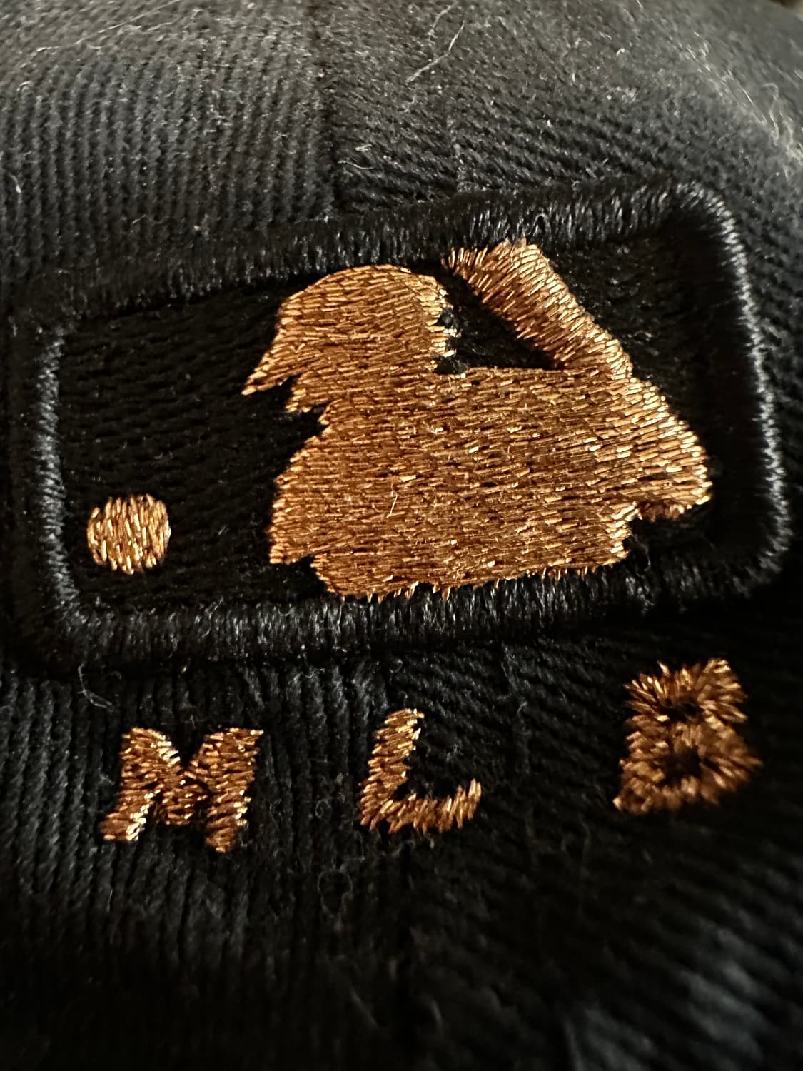 MLB 블랙 골드 모자 판매합니다 상품이미지4