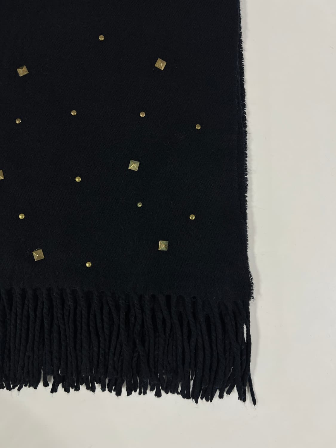 빈티지 스터드 포인트 머플러 상품이미지2