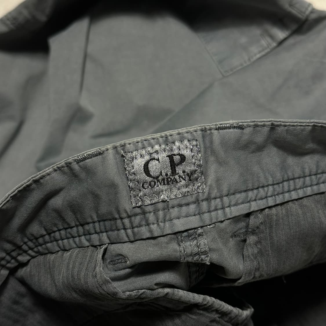 78 C.P 컴퍼니 렌즈 코튼 팬츠 상품이미지4