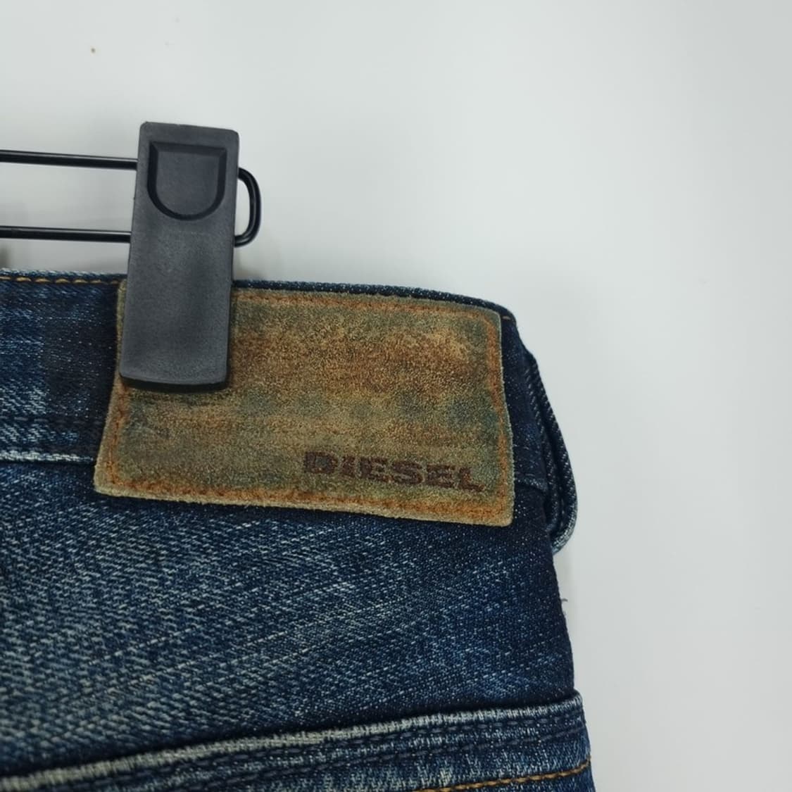 [디젤] 타나즈 빈티지 워시드 진청 슬림핏 데님 팬츠 청바지 P01327 상품이미지6