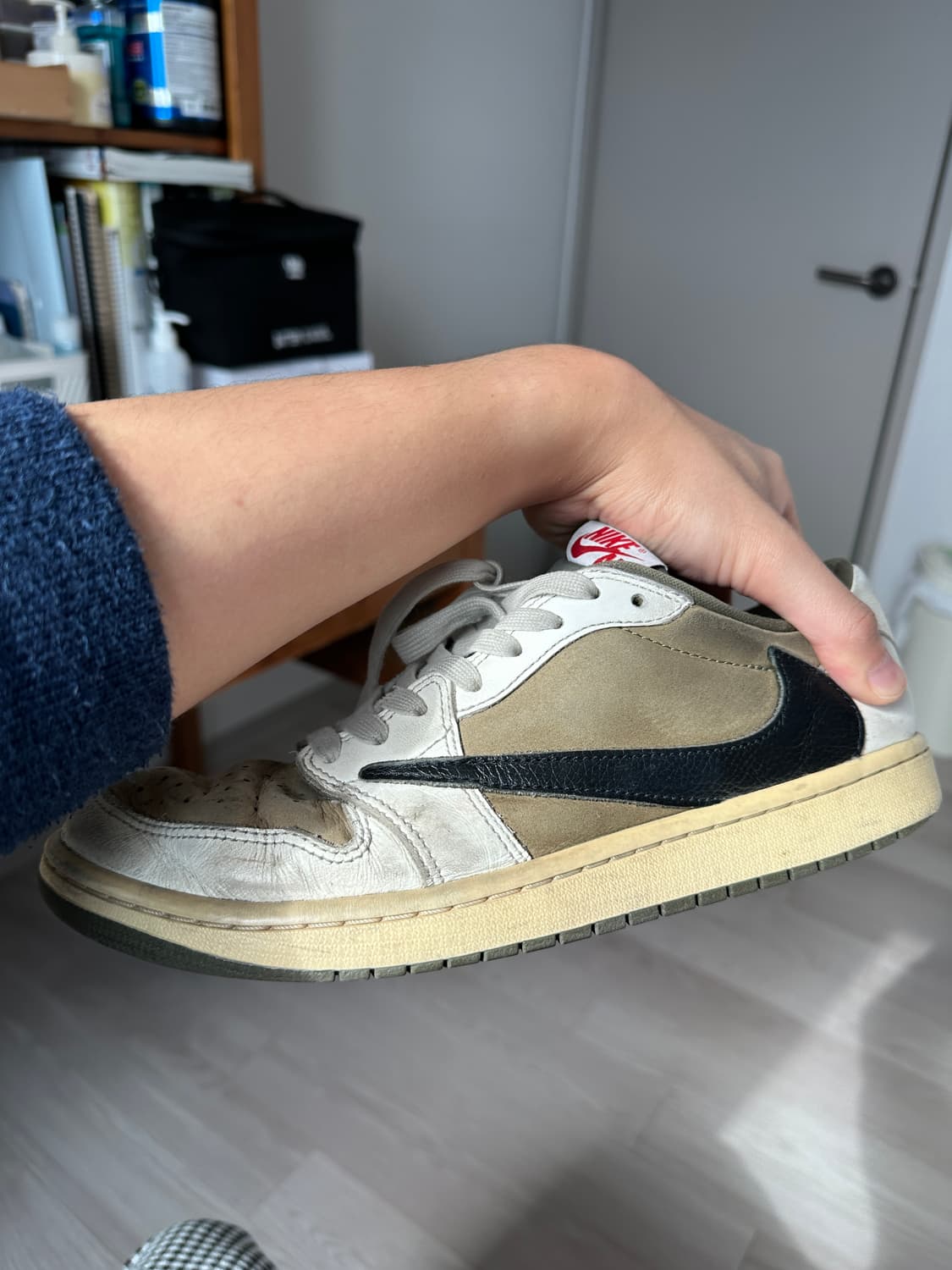 나이키 에어 조던1 로우 트래비스 스캇 OG-275 상품이미지4