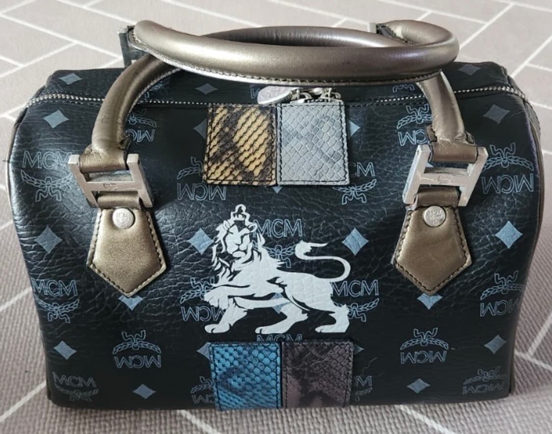 엠씨엠 비세토스 라이언 보스턴백 상품이미지1