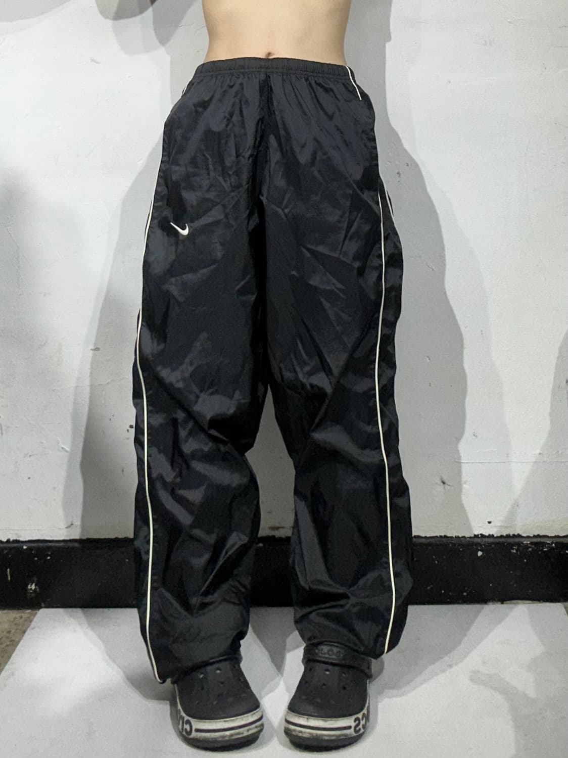 00s 나이키 블랙 화이트 사이드 라인 와이드 트랙 팬츠 M 상품이미지2