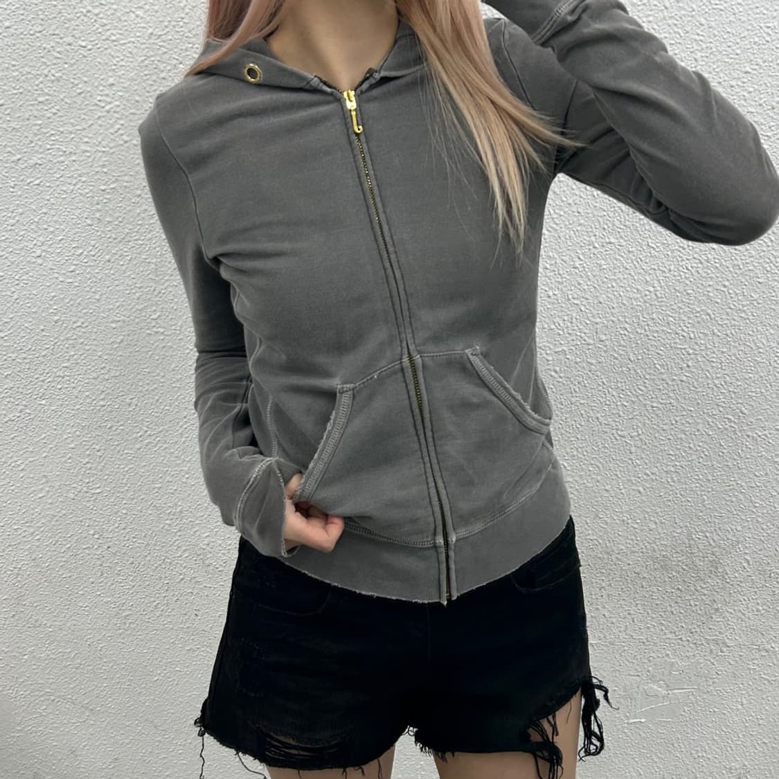 쥬시꾸뛰르 백 큐빅 차콜 후드집업 S 상품이미지2