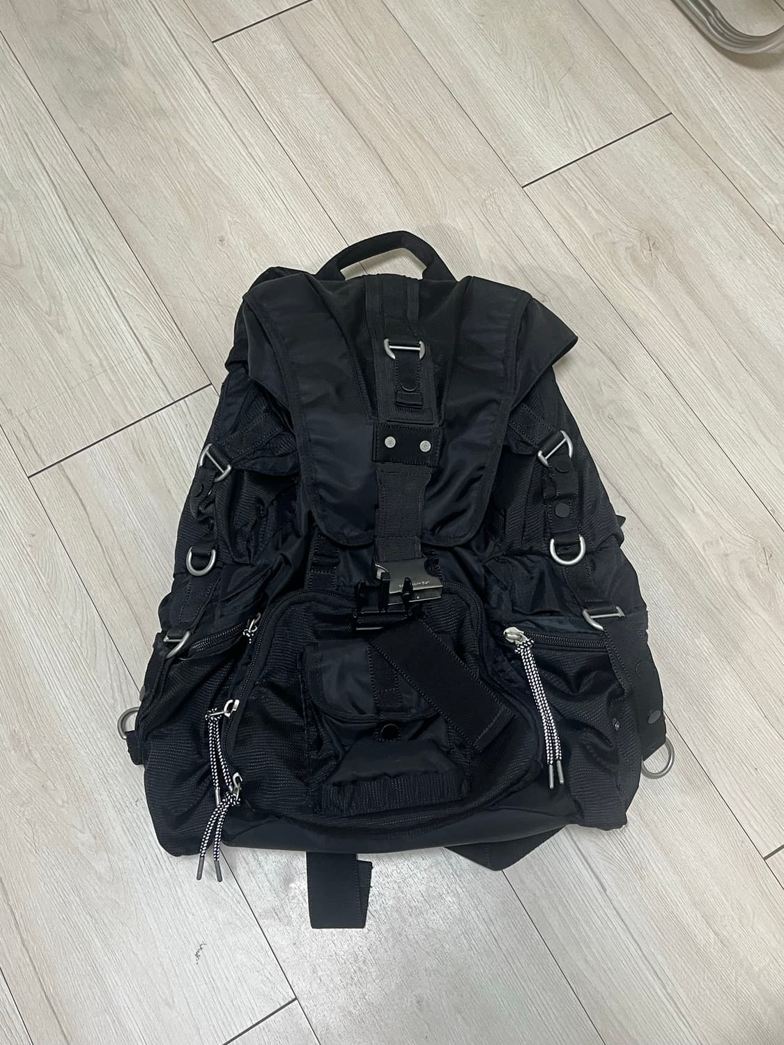 앤더슨벨 테크니컬 스몰 베를린 백팩 상품이미지2