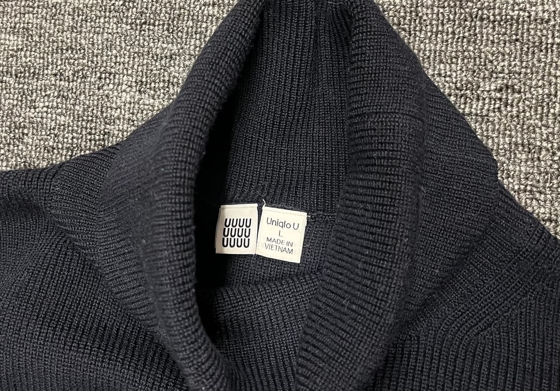 [100] 유니클로 U 터틀넥니트 블랙 L  상품이미지3