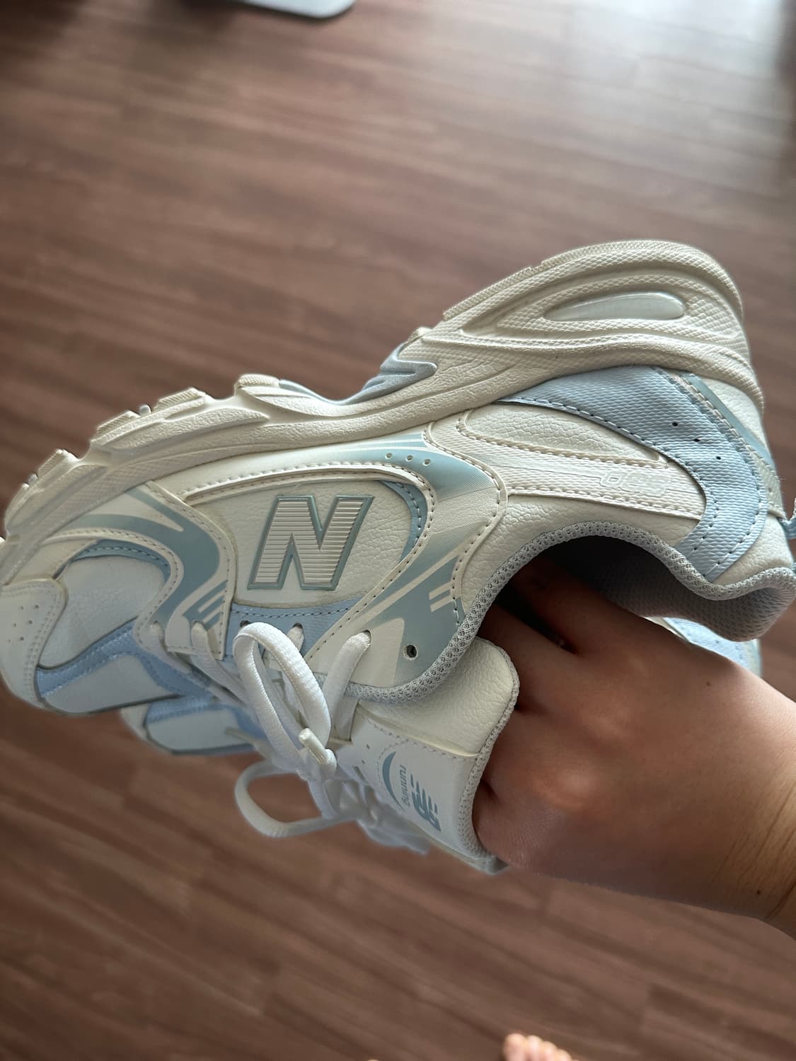 뉴발란스530 화이트스카이블루 255사이즈 상품이미지4